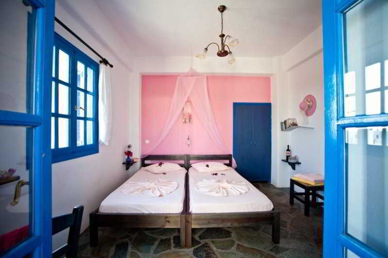 Evi Rooms Alikí Eksteriør billede