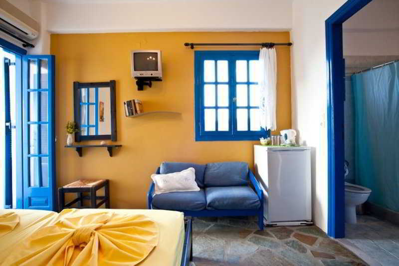 Evi Rooms Alikí Eksteriør billede