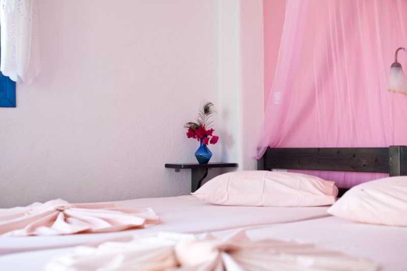 Evi Rooms Alikí Eksteriør billede
