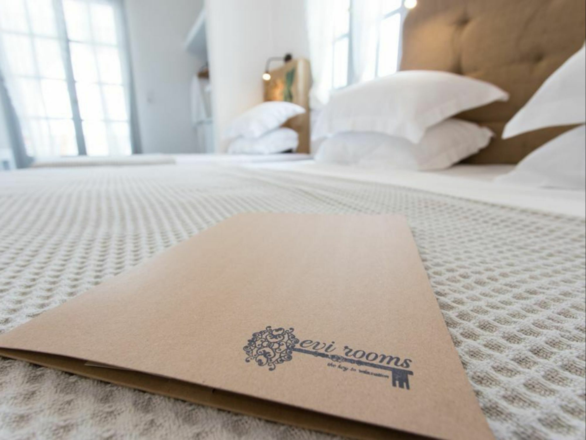 Evi Rooms Alikí Eksteriør billede