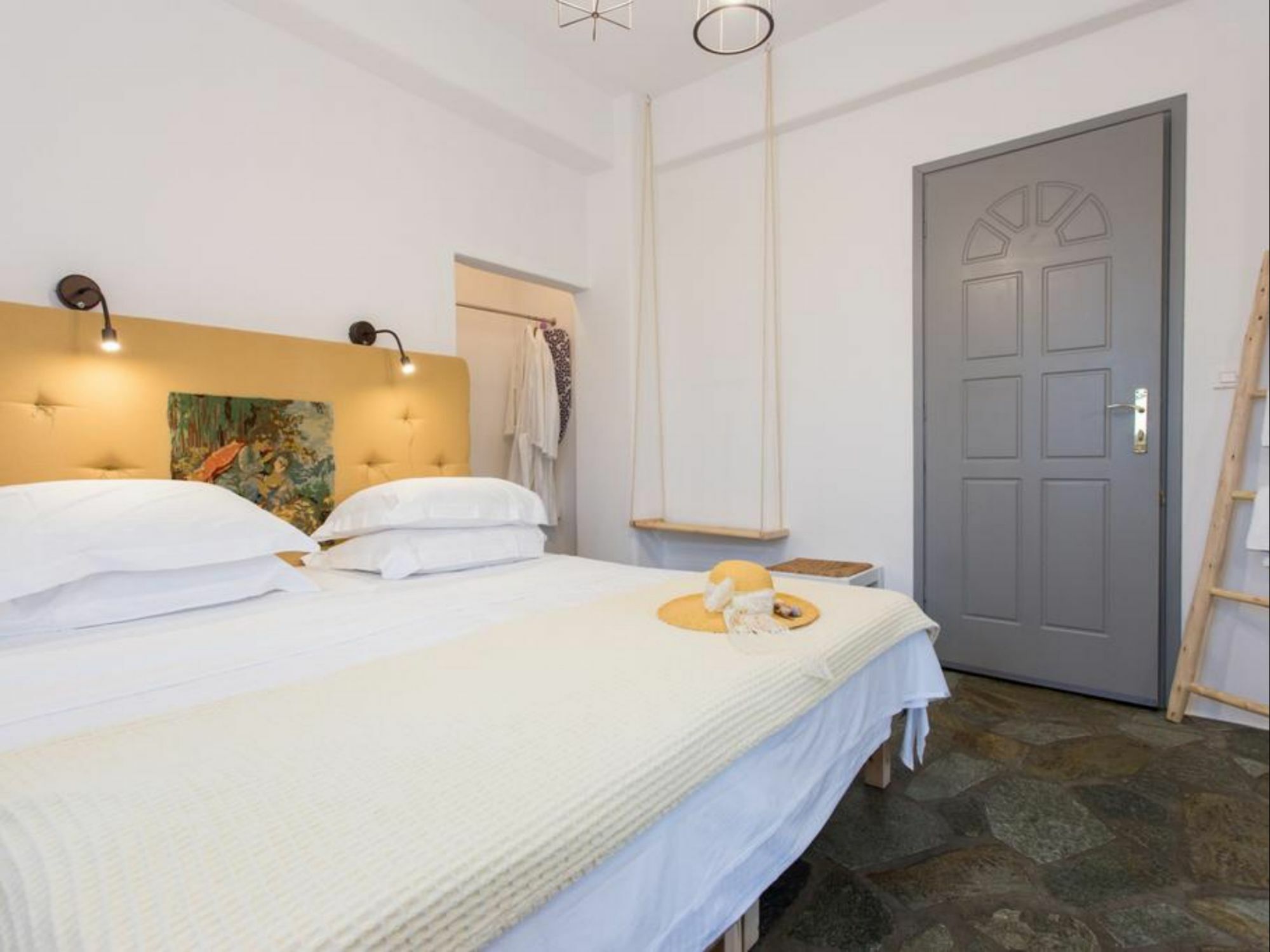 Evi Rooms Alikí Eksteriør billede