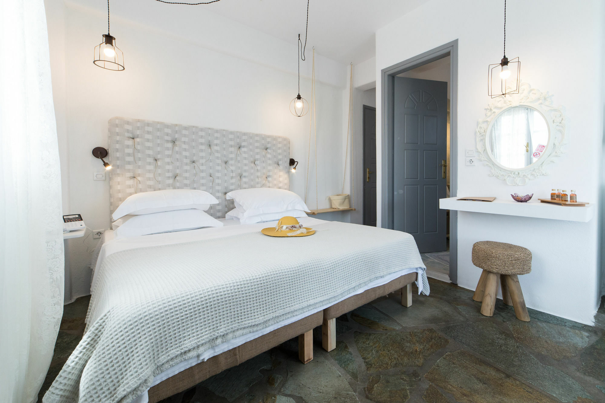 Evi Rooms Alikí Eksteriør billede