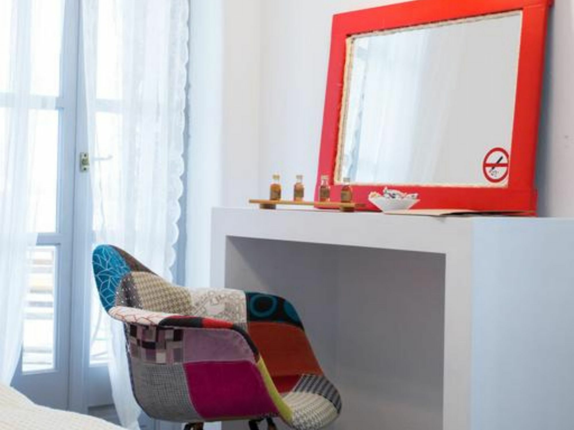 Evi Rooms Alikí Eksteriør billede